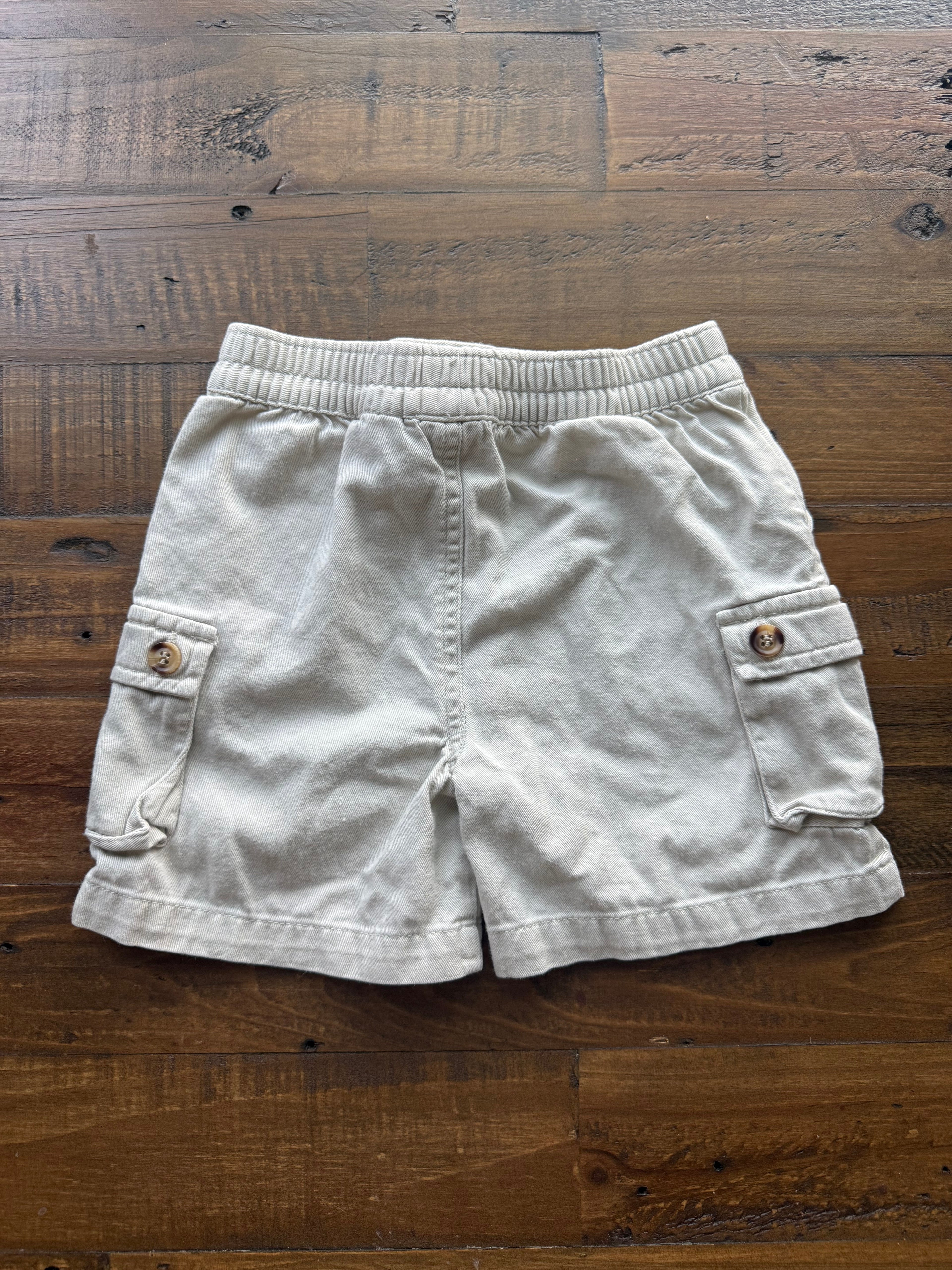 12M Shorts