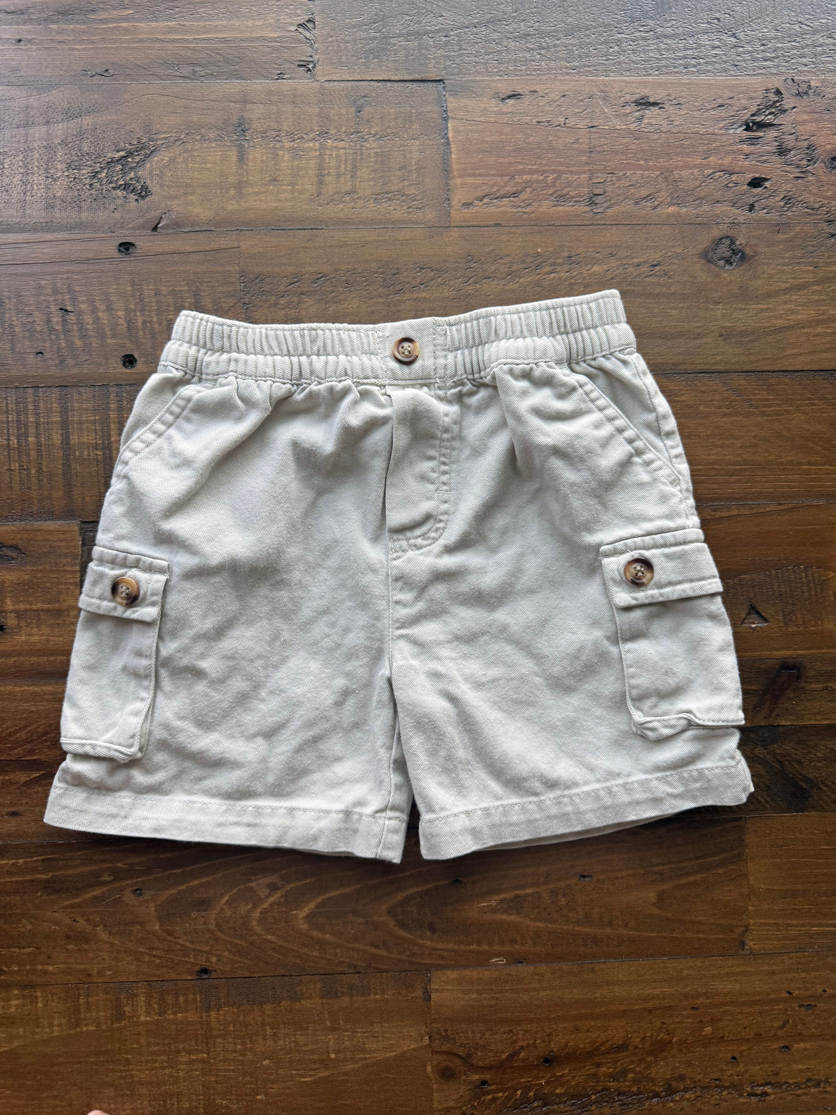 12M Shorts