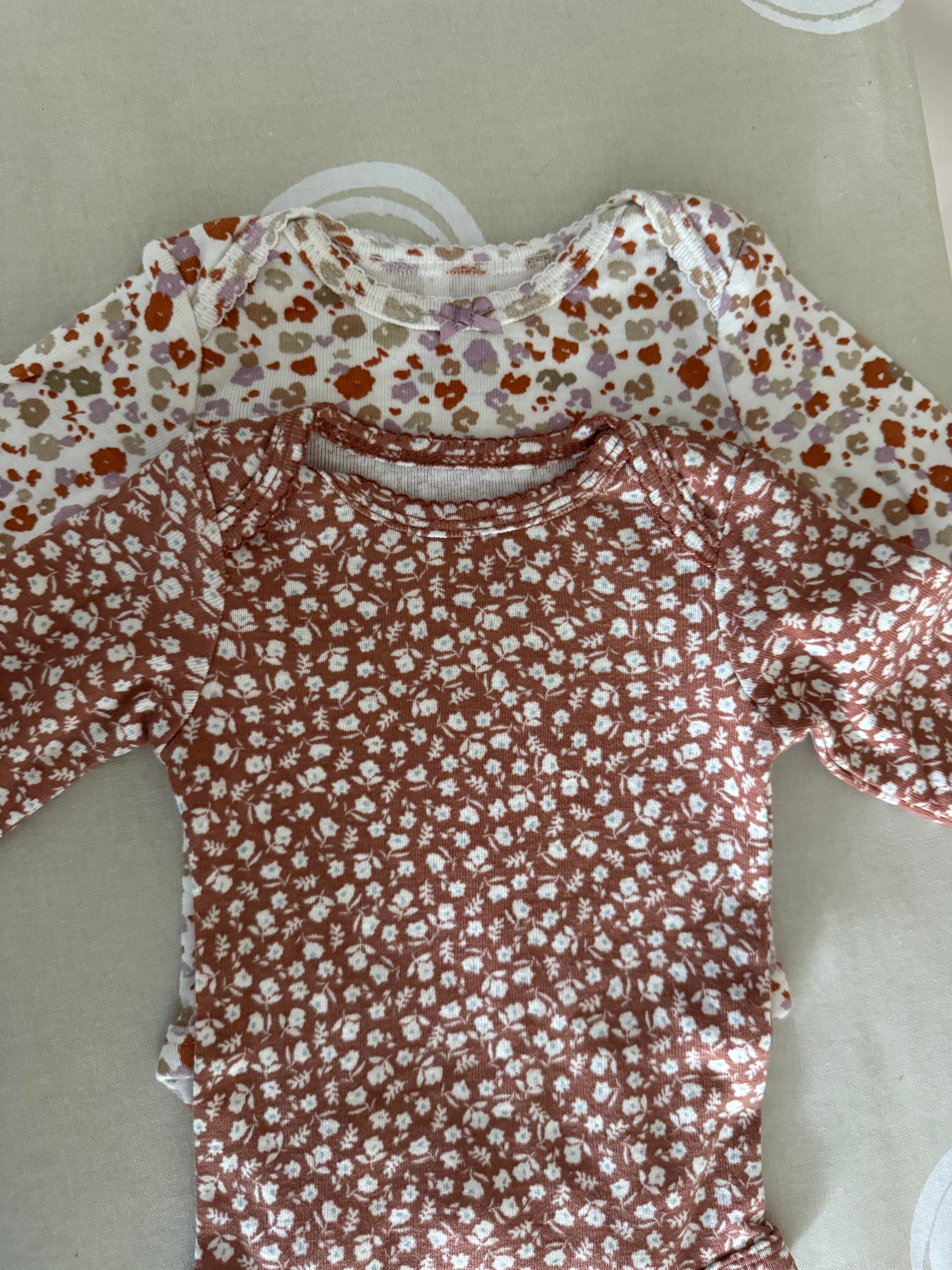 NB Onesie Set (2)